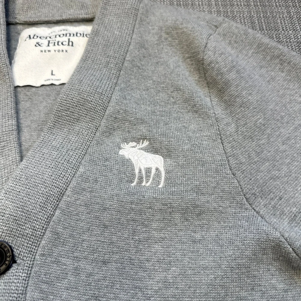 Abercrombie‎ Fitch Cardigan Sweater Mens Small Gray Button Front Moose Logo *